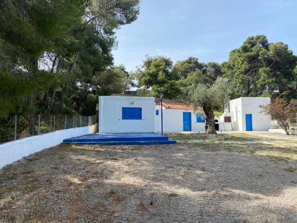 Bianco E Azzuro Holiday home Vouliagmeni Lake